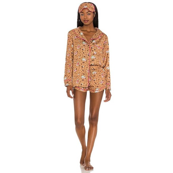 Plush Apparel Leopard Flower Multi Silky Pajama Set Size Small